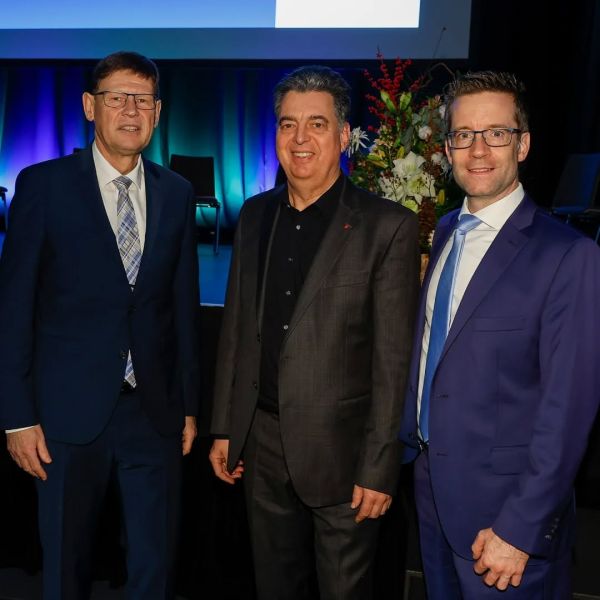 Instagram: Stabwechsel bei der Vestischen Gruppe der Industrie- und Handelskammer Nord-Westfalen: Dr. Jochen Grütters geht in den R...